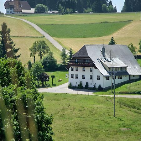 Gasthaus-Pension Zum Loewen Grafenhausen Bagian luar foto